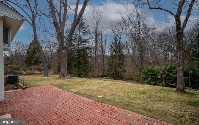 Building Photo - 1101 Dead Run Dr