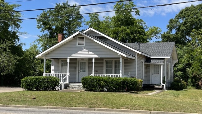 Primary Photo - 815 S Brundidge St
