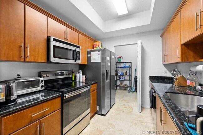 Building Photo - 3590 Coral Wy