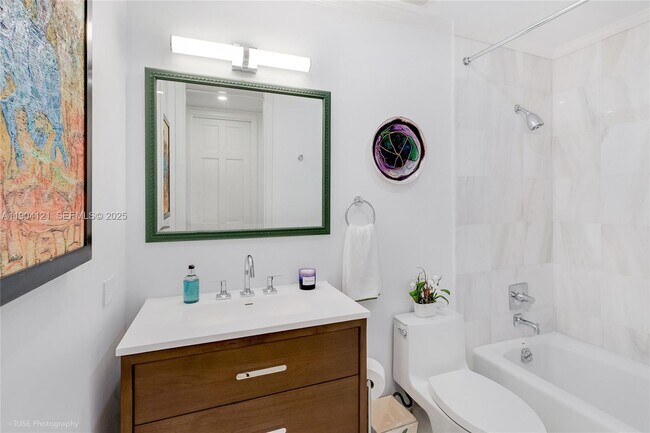 Building Photo - 4822 Fisher Island Dr