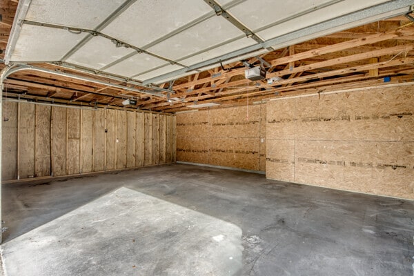 Building Photo - 22196 Lockport Ave