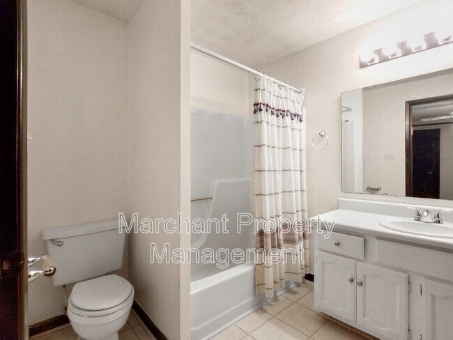 Building Photo - 311 Mc Dowell St