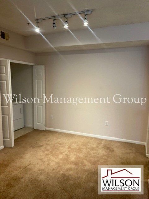 Building Photo - 13037 Mulberry Park Dr