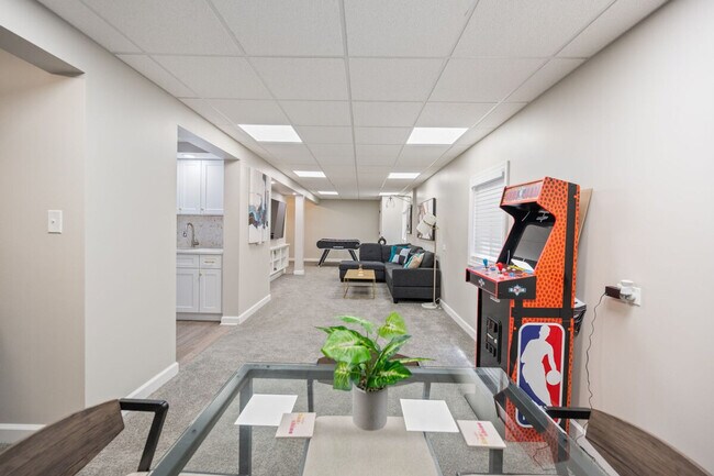 Building Photo - 14237 S Newberg Ct