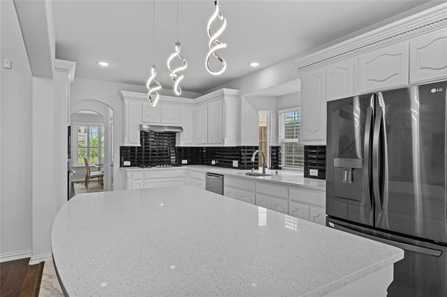 Building Photo - 2305 Hickey Dr