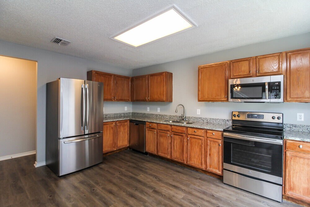 Building Photo - 320 Capricorn St