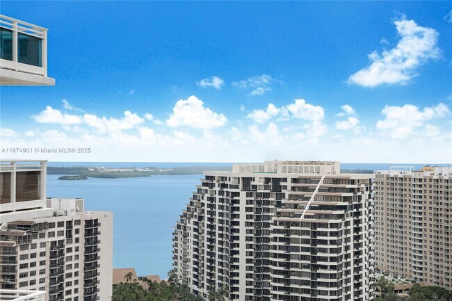 Building Photo - 901 Brickell Key Blvd