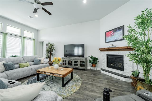 Building Photo - 4130 Yellow Jasmine Ln