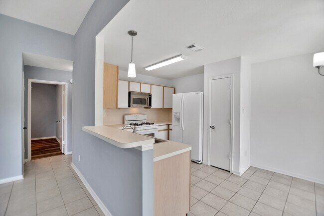 Building Photo - 18234 Drum Heller Ln