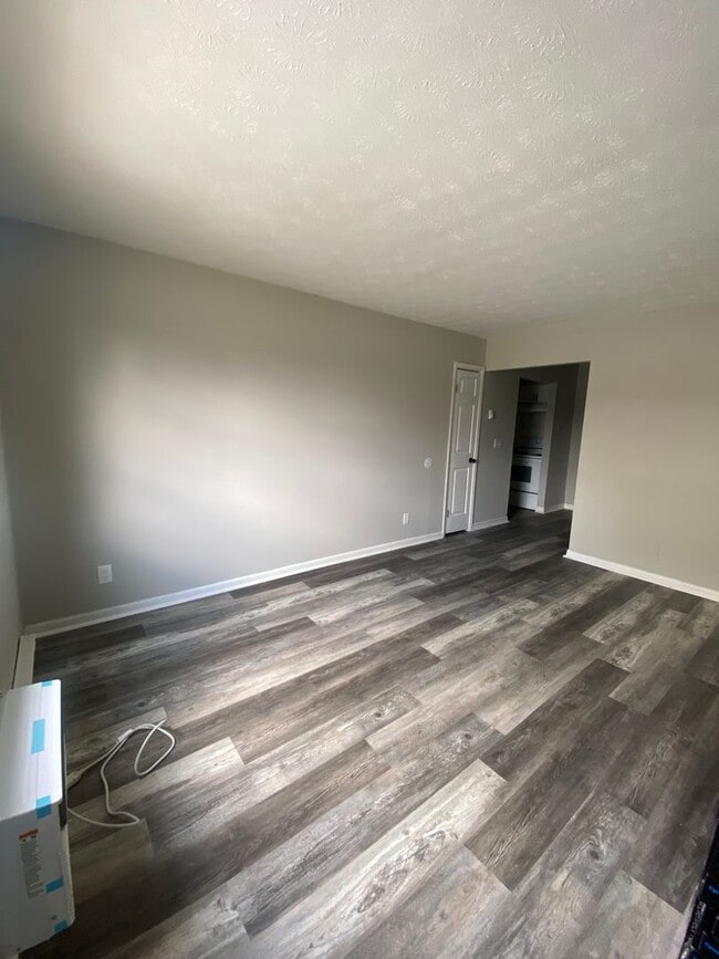 Building Photo - 3309 Roosevelt Blvd