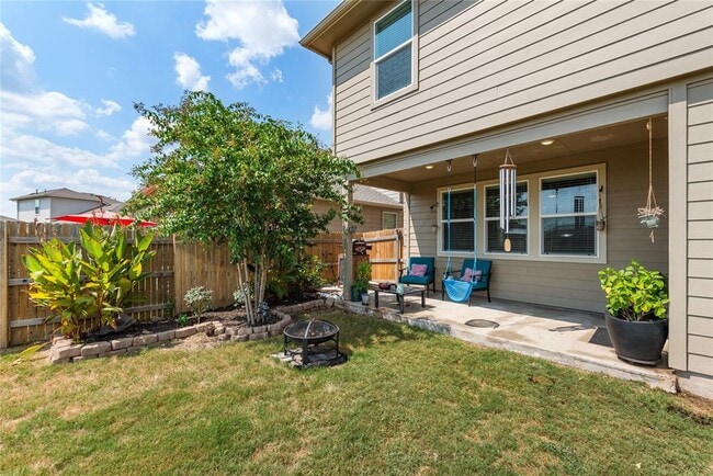Building Photo - 205 Strand Ln