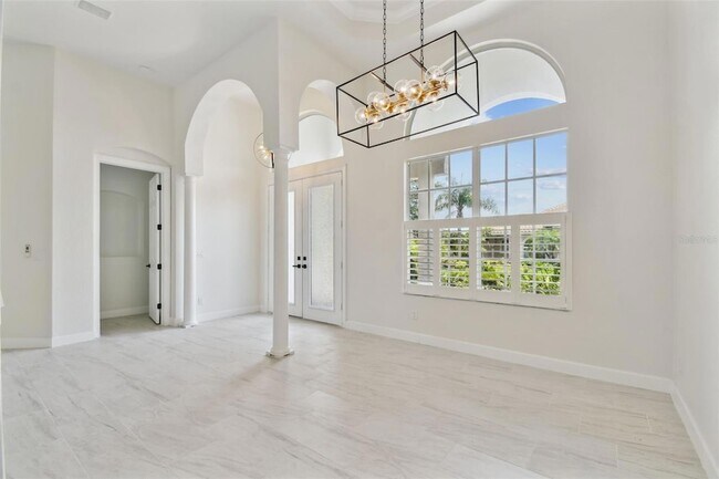 Building Photo - 13792 Long Lake Ln