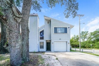 Building Photo - 4601 E Serena Dr