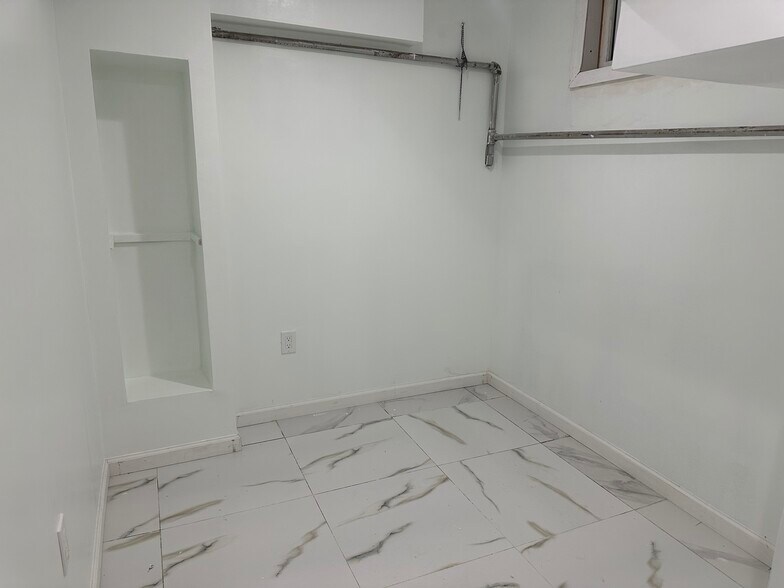 Bedroom 2 - 8260 166th St