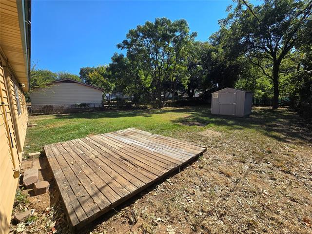 Building Photo - 1806 Friar Tuck Dr