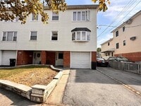 Building Photo - 15-83 208th Place Unit