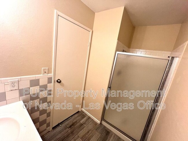 Building Photo - 5614 Reuben St