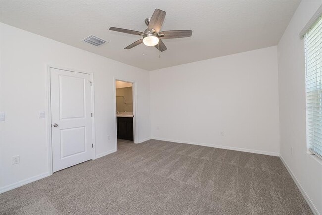 Building Photo - 34354 Redwood Dawn Ln