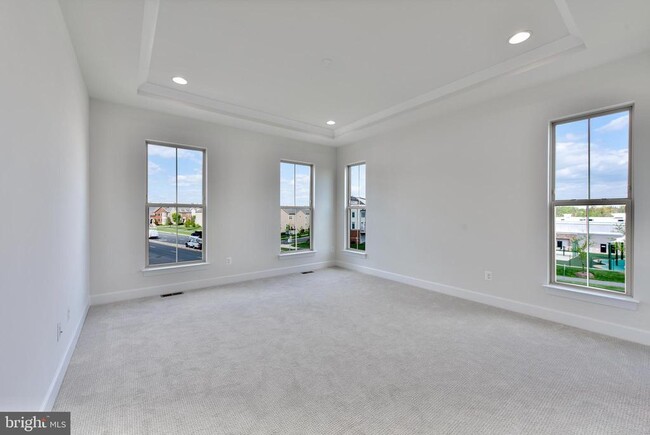 Building Photo - 20686 Glenmont Ter