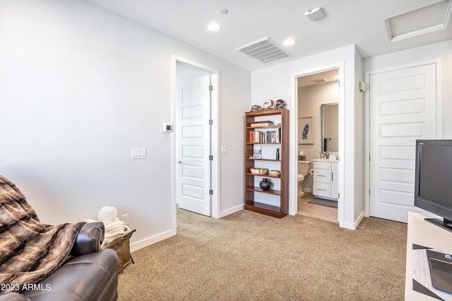 Building Photo - 4100 S Pinelake Way