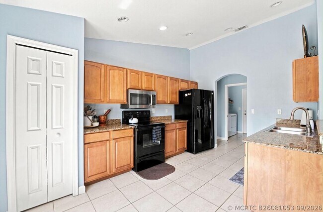 Building Photo - 2673 SW Abelard St