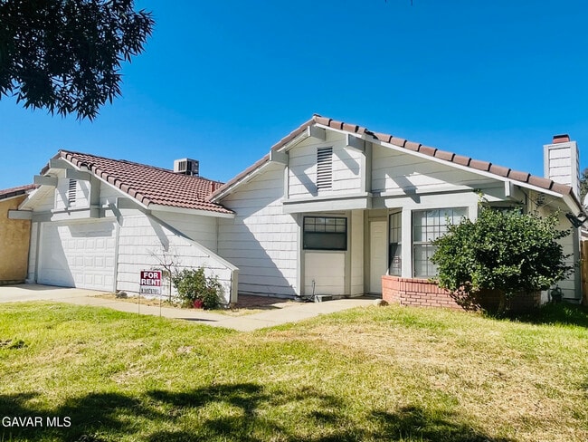 Building Photo - 42933 Guyman Ave