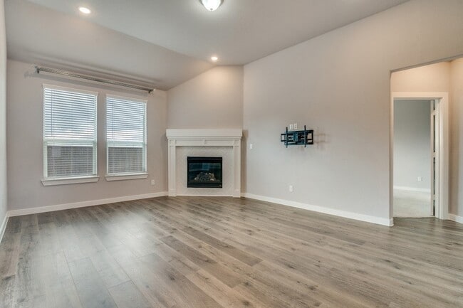 Building Photo - 7015 Hopper Ct