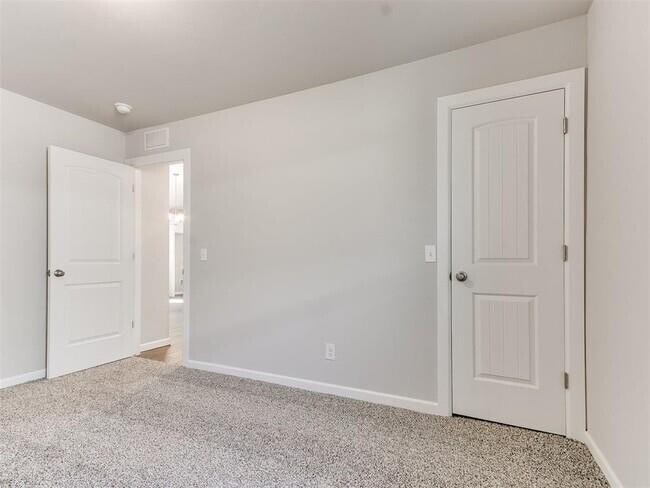 Building Photo - 9207 SW 47th St