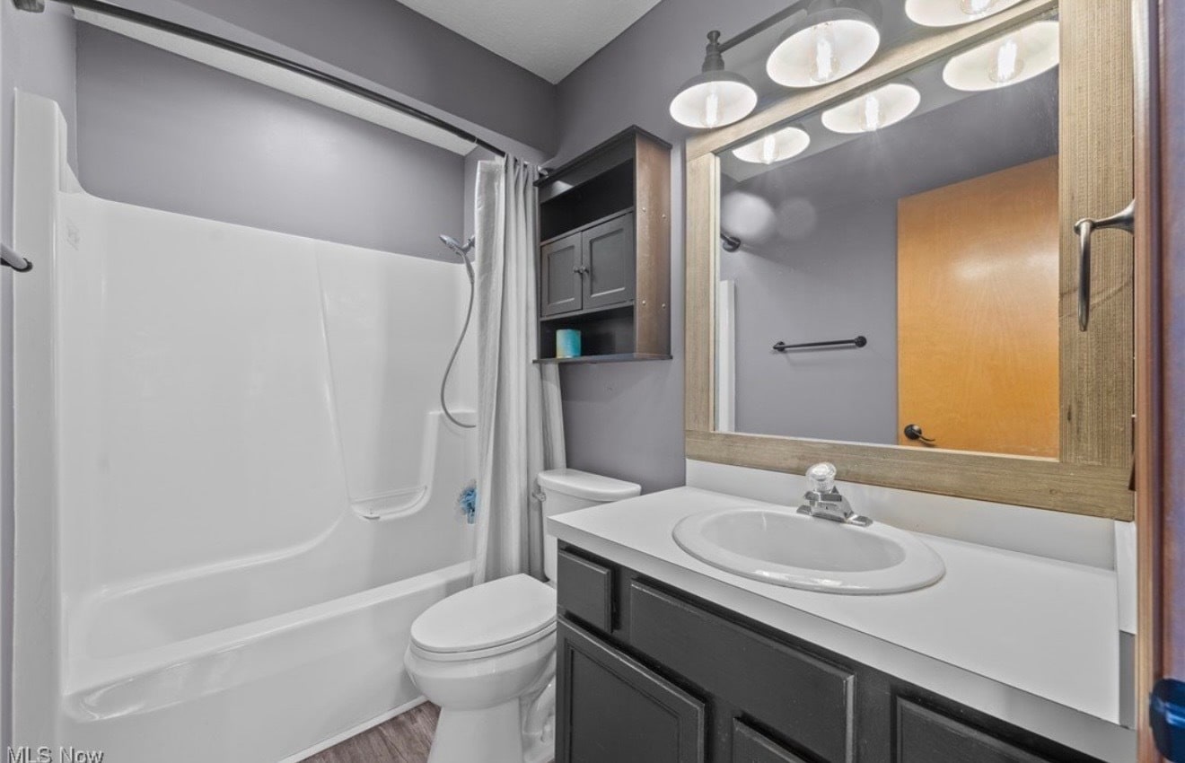 Building Photo - 430 Charleton Dr