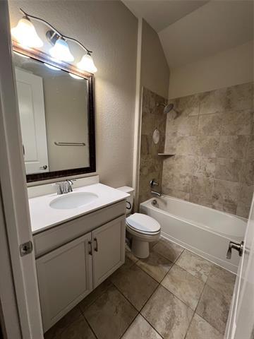 Building Photo - 2309 Rosegill Dr