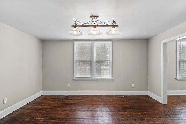 Building Photo - 107 W High St