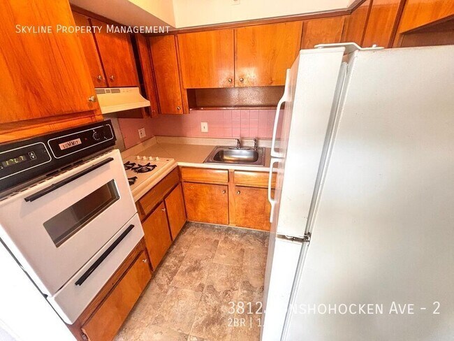 Building Photo - 3812 Conshohocken Ave