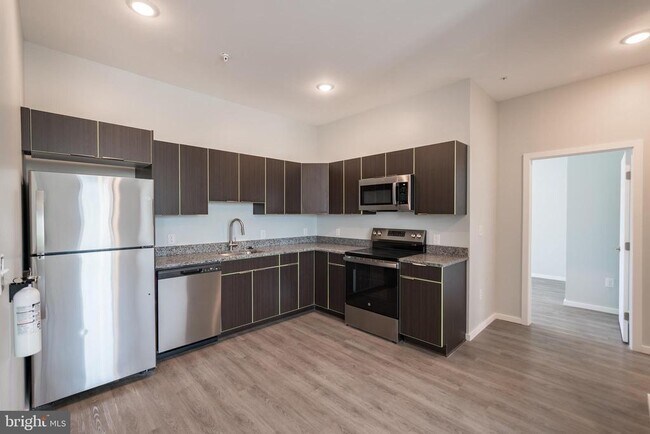 Building Photo - 4124 Haverford Ave