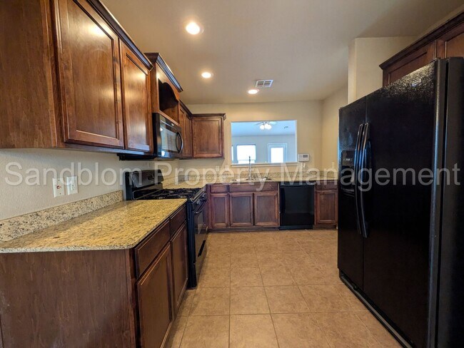 Building Photo - 4003 W 104th Pl S