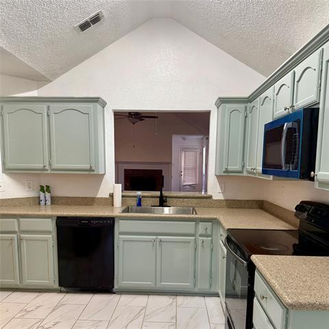 Building Photo - 3047 Renaissance Ct