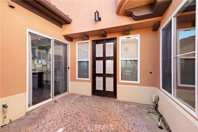 Building Photo - 25 Splendore Dr