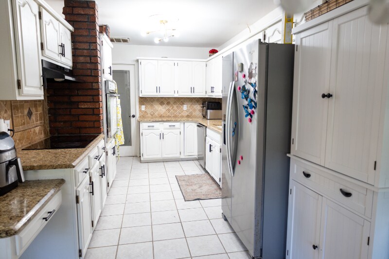 Building Photo - 712 Briarwood Cir