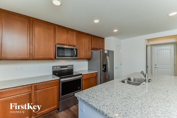 Building Photo - 10633 Luneth Dr
