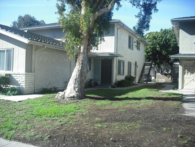 Primary Photo - 2635 Yardarm Ave