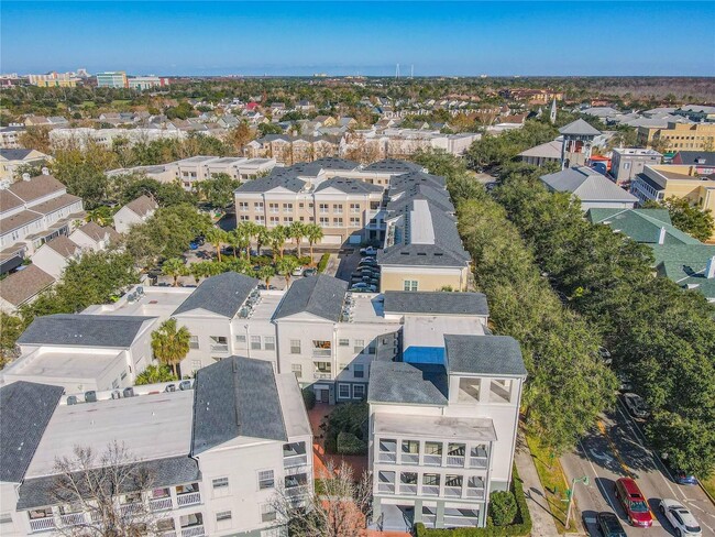 Building Photo - Renovated 3 Bedroom Top Floor Condo in Downtown Celebration