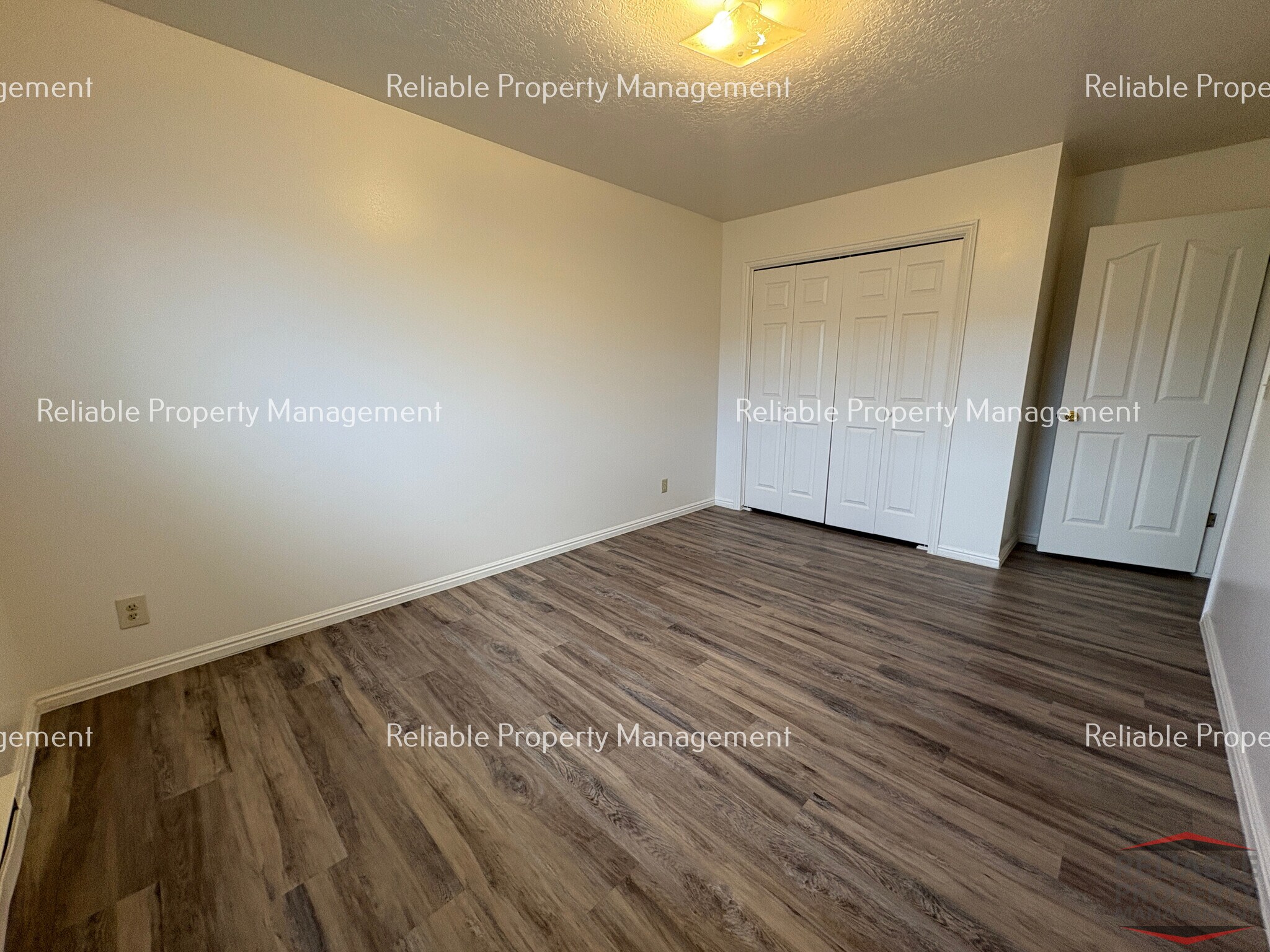 Building Photo - 2114 Meppen Dr