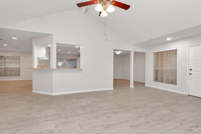 Building Photo - 1102 Comstock Springs Dr