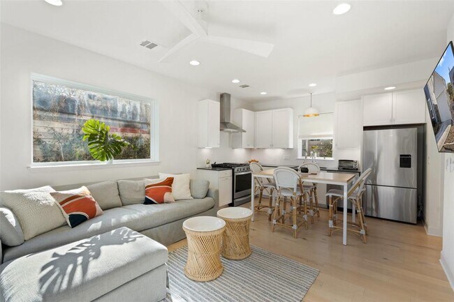 Building Photo - 209 Ben Howell Dr