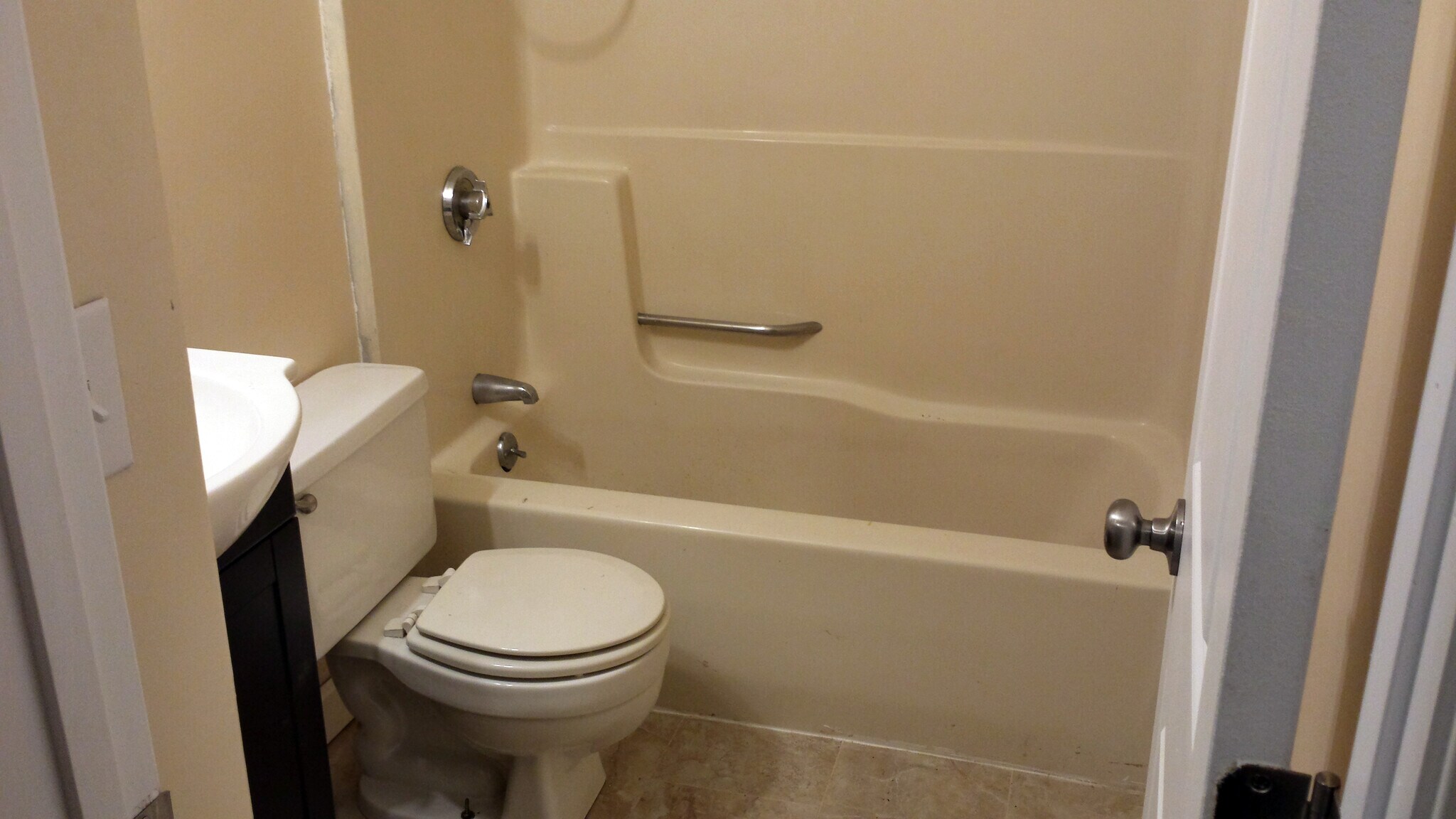 Building Photo - 45 Millbury St