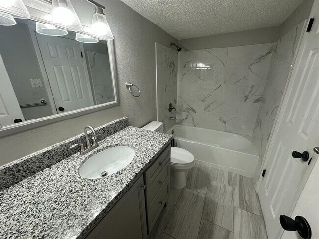 Building Photo - 3772 Idlebrook Cir