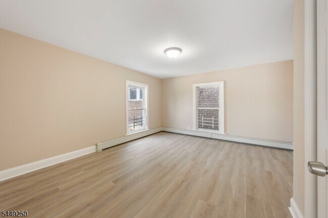 Building Photo - 49 Caldwell Pl