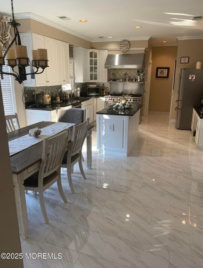 Building Photo - 41 Church Rd