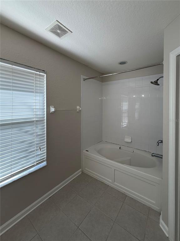 Building Photo - 6485 Ranelagh Dr