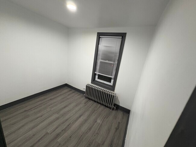 Building Photo - 3656 Jasper St