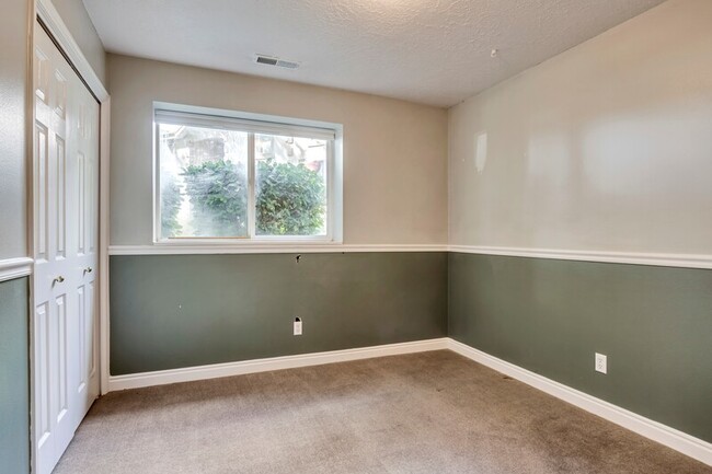 Building Photo - 151 S 1050 W